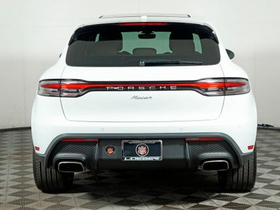 2026 Porsche Macan Base