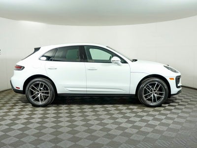 2026 Porsche Macan Base