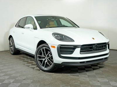 2026 Porsche Macan Base