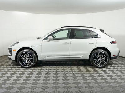 2026 Porsche Macan Base