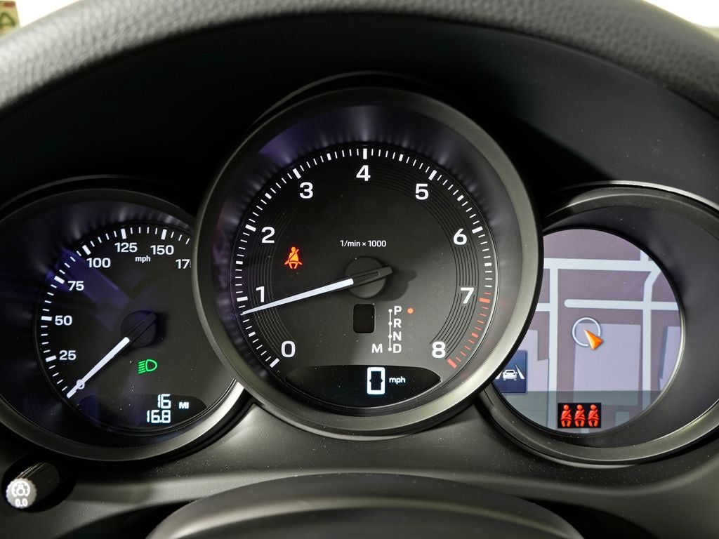 2026 Porsche Macan Base