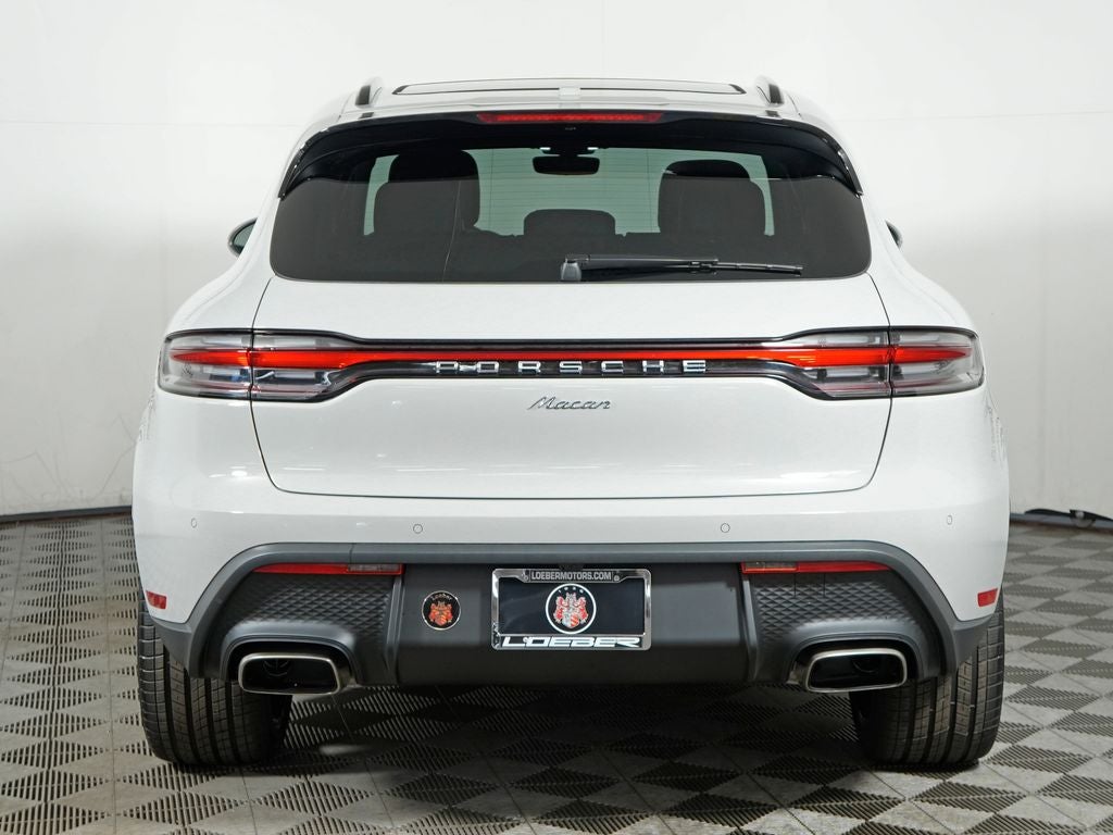 2026 Porsche Macan Base