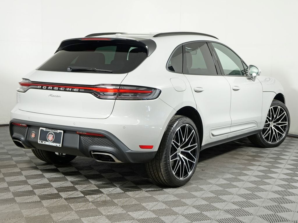 2026 Porsche Macan Base