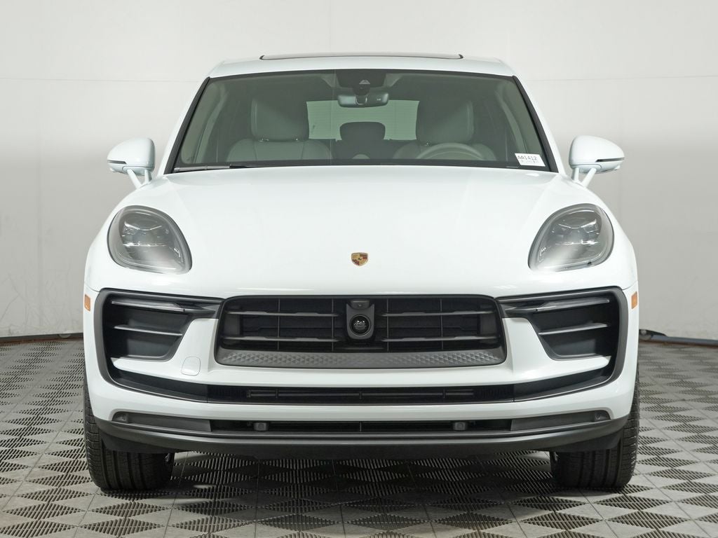2026 Porsche Macan Base