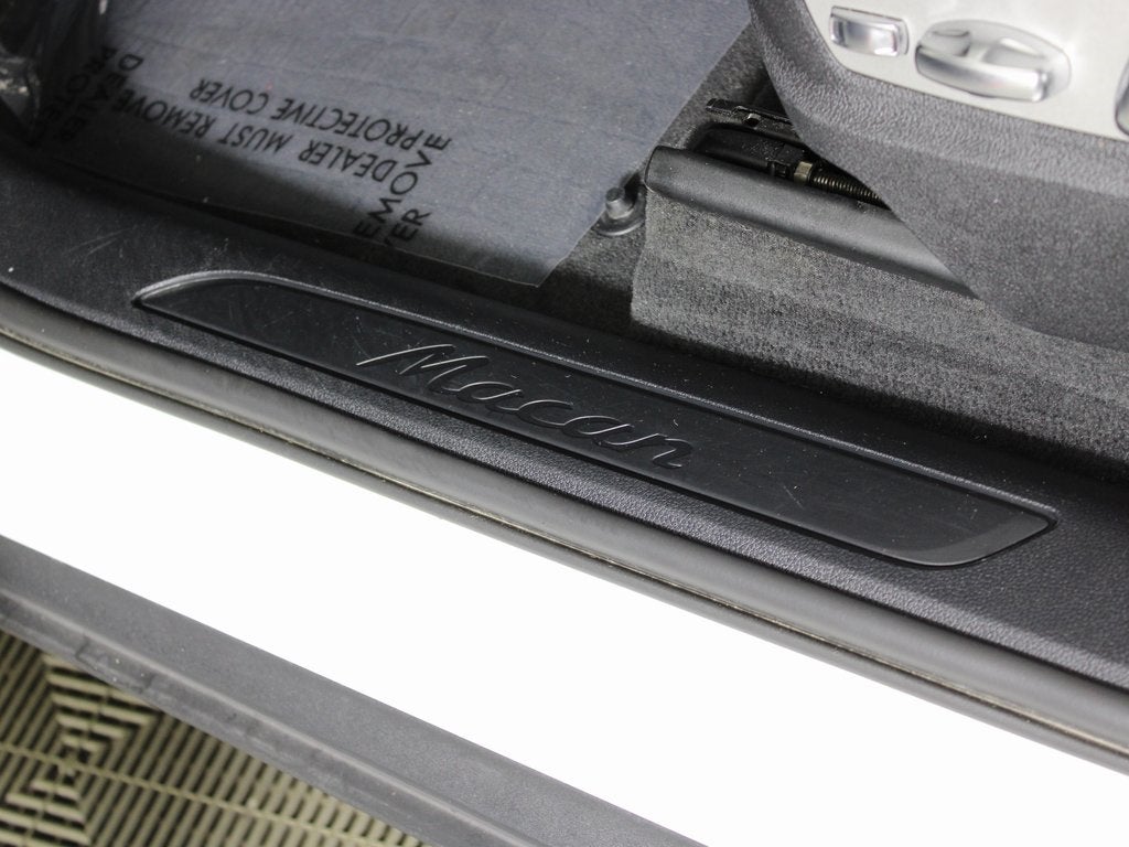 2021 Porsche Macan Base