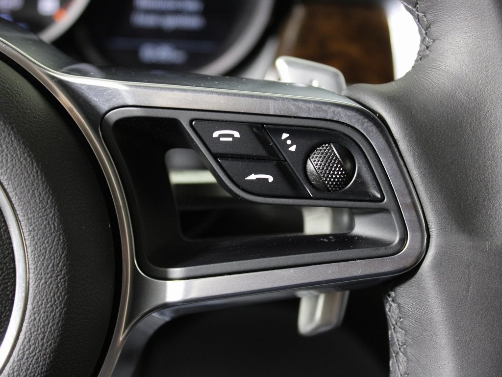 2021 Porsche Macan Base