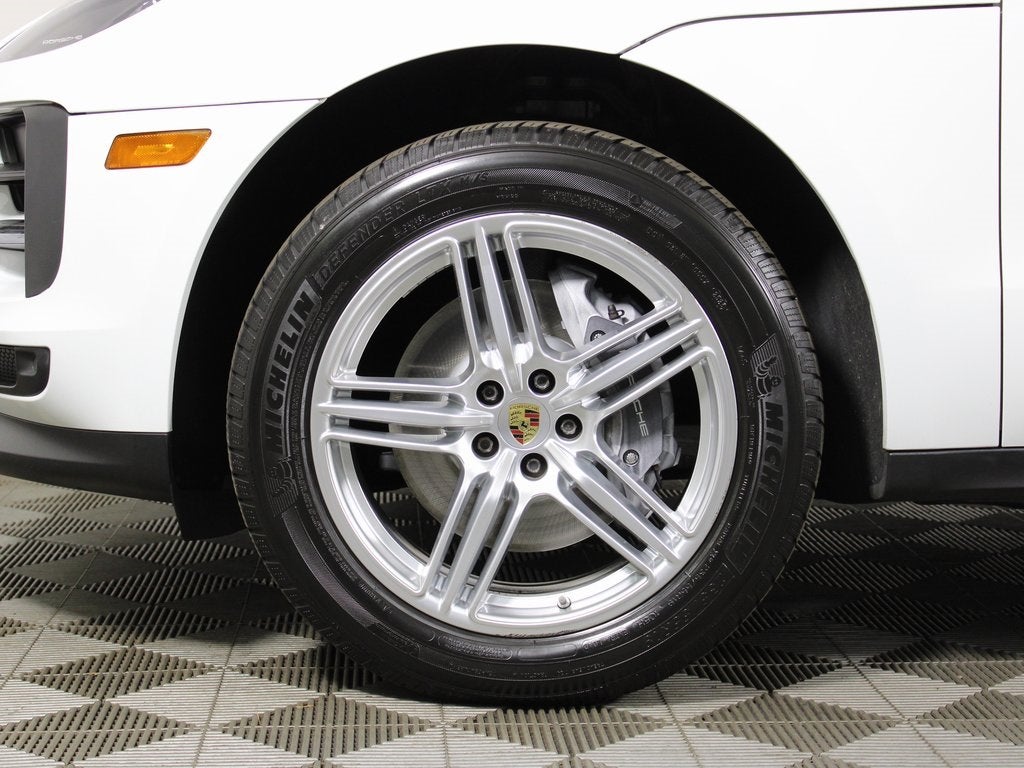 2021 Porsche Macan Base