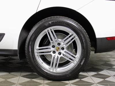 2021 Porsche Macan Base