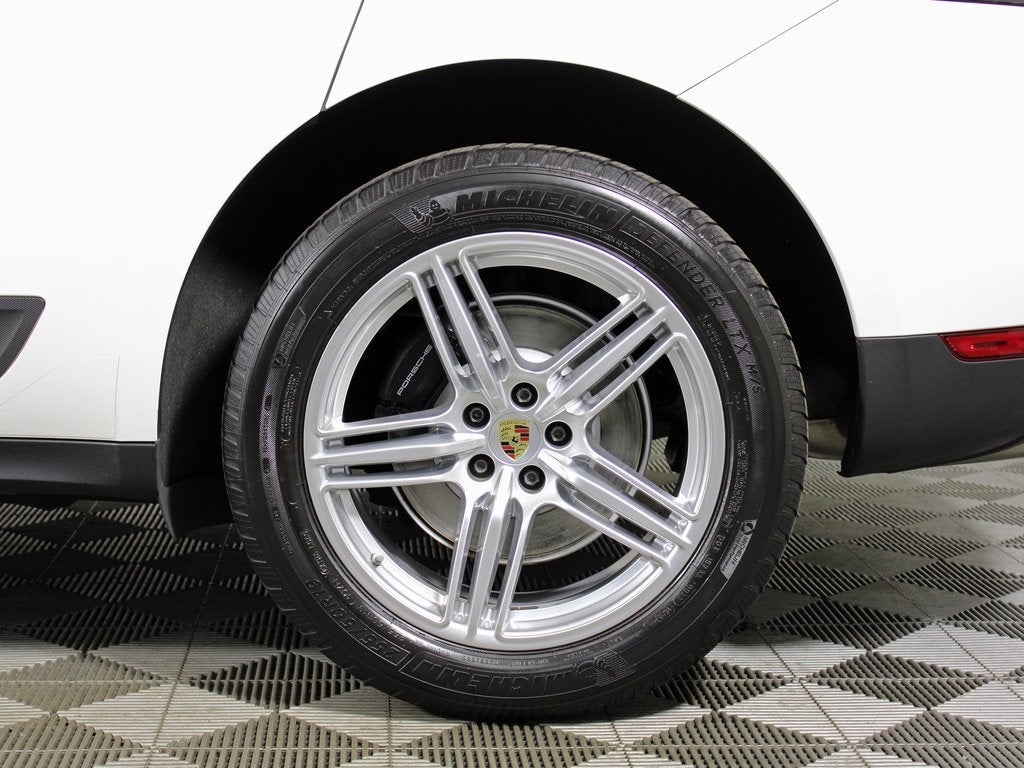 2021 Porsche Macan Base