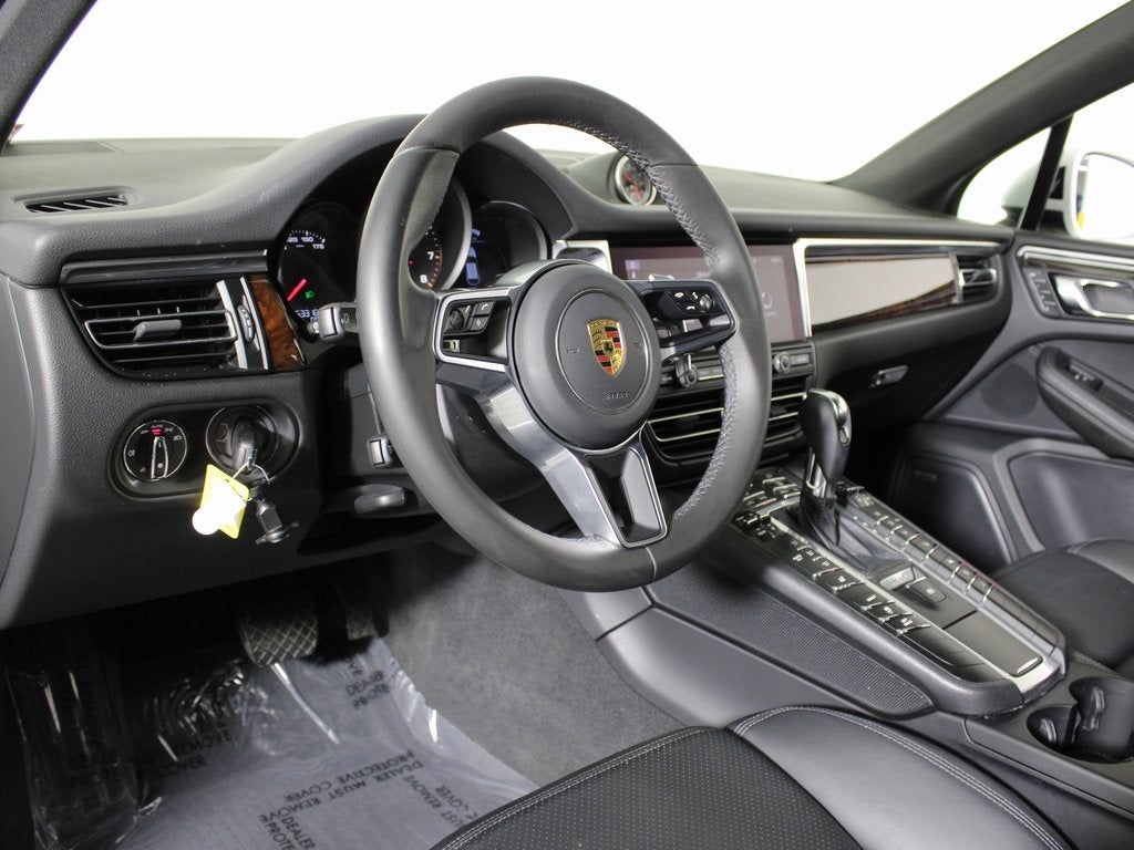 2021 Porsche Macan Base