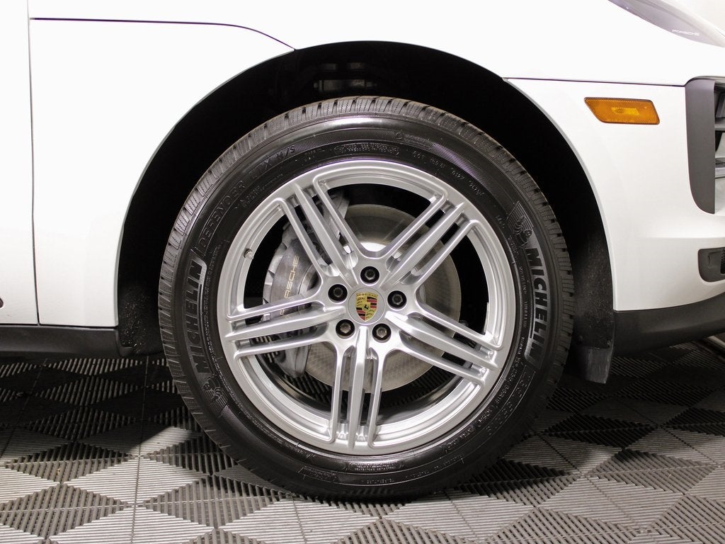 2021 Porsche Macan Base