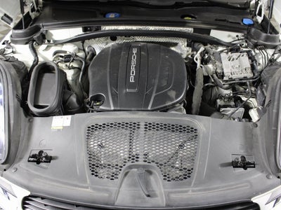 2021 Porsche Macan Base