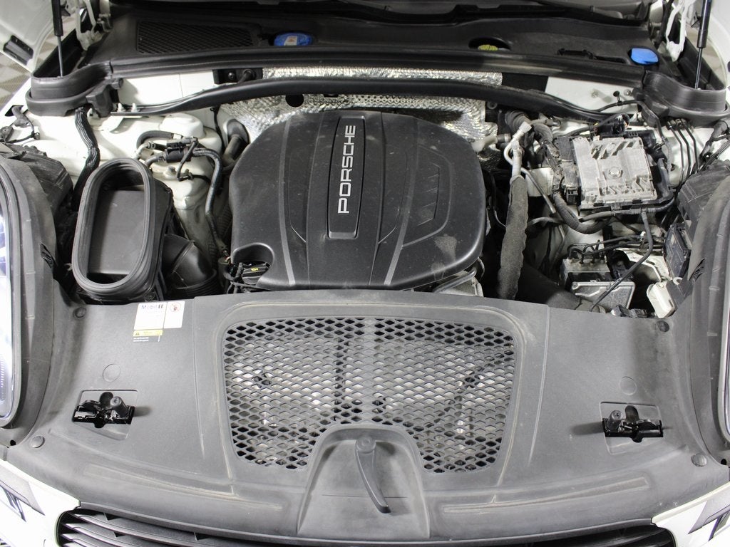 2021 Porsche Macan Base