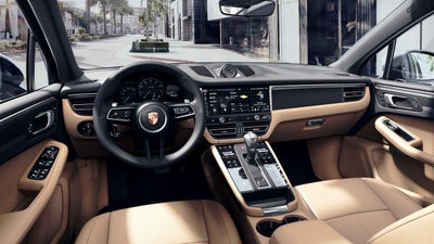 2023 Porsche Macan Base