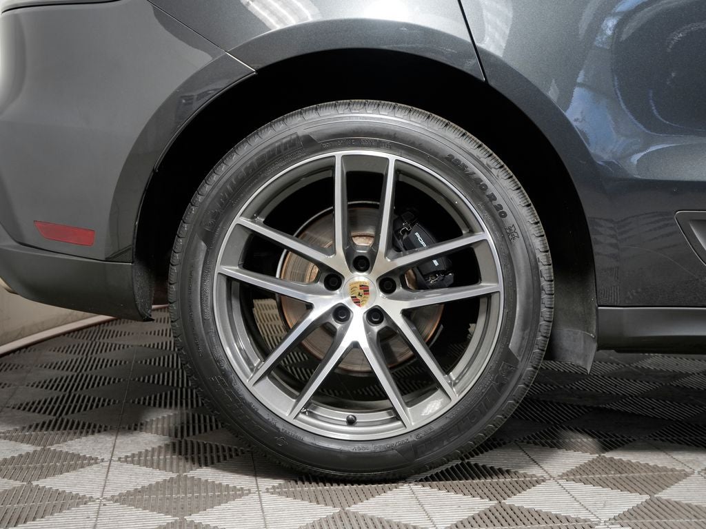 2024 Porsche Macan Base