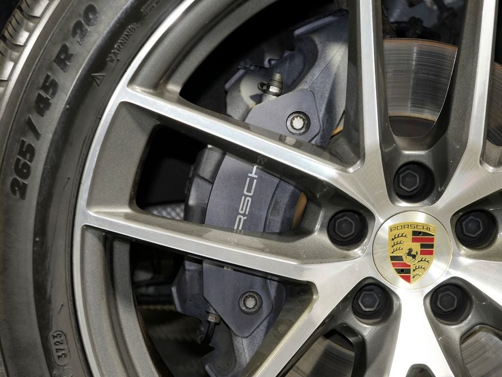 2024 Porsche Macan Base