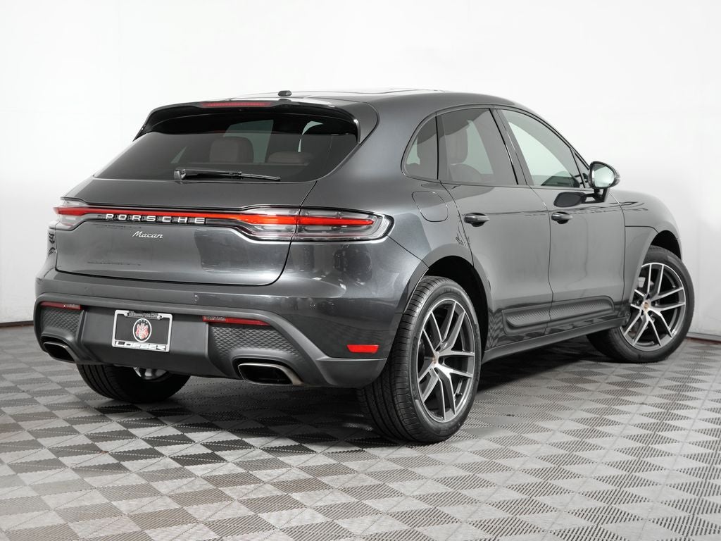 2024 Porsche Macan Base