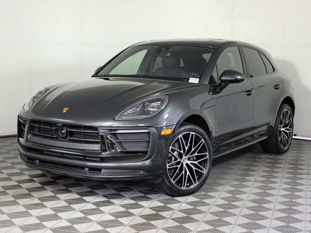2025 Porsche Macan T