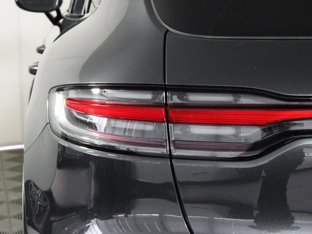 2025 Porsche Macan T