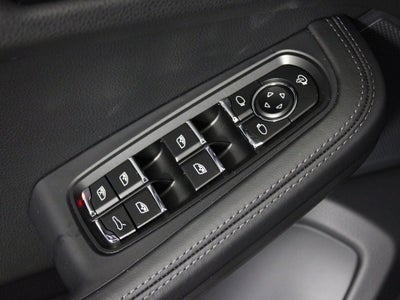 2025 Porsche Macan T