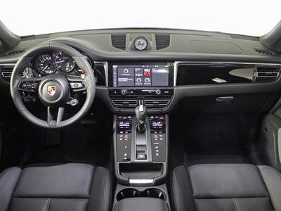 2025 Porsche Macan T