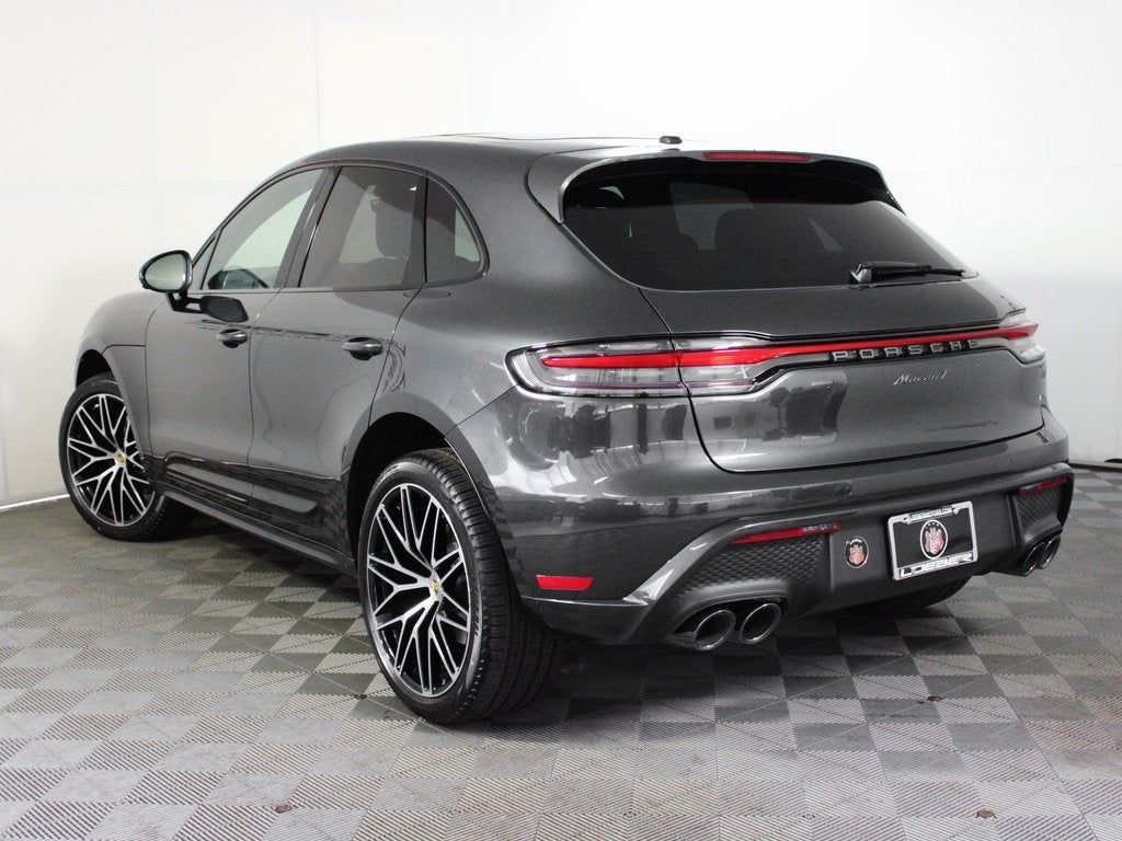 2025 Porsche Macan T