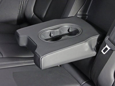 2025 Porsche Macan T