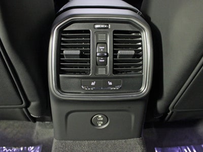 2025 Porsche Macan T