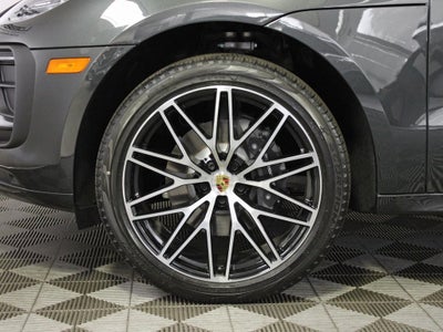 2025 Porsche Macan T