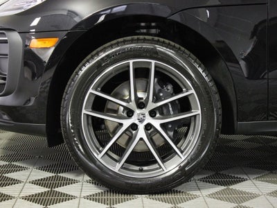 2026 Porsche Macan Base