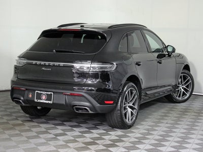 2026 Porsche Macan Base