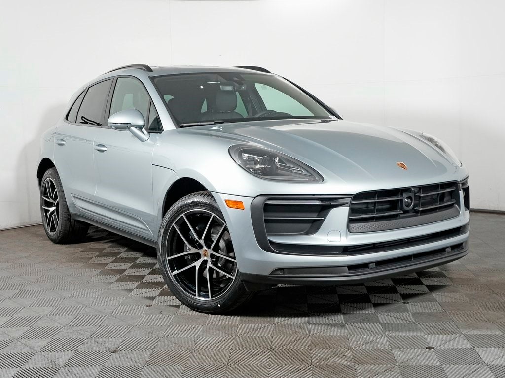2026 Porsche Macan Base