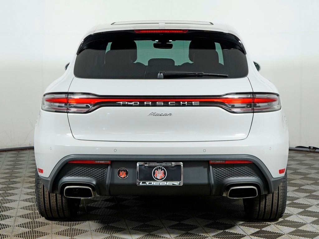 2026 Porsche Macan Base