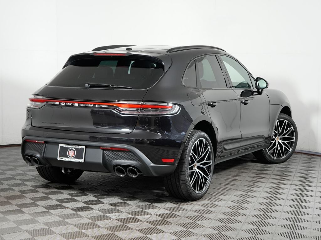 2026 Porsche Macan Base