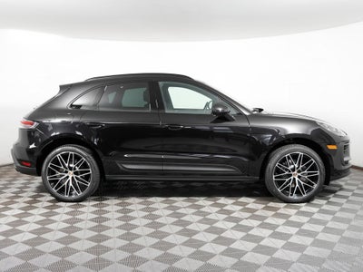 2026 Porsche Macan Base