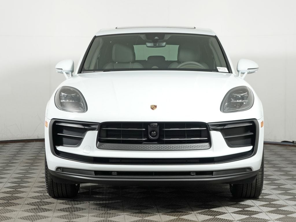 2026 Porsche Macan Base