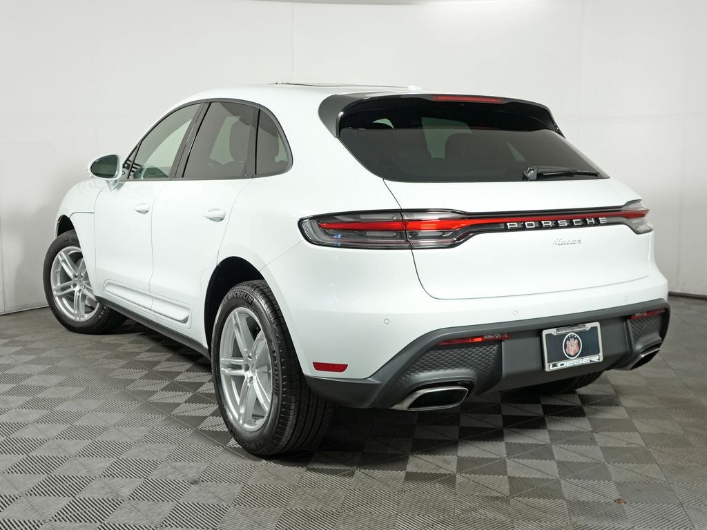 2026 Porsche Macan Base