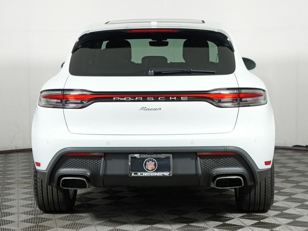 2026 Porsche Macan Base
