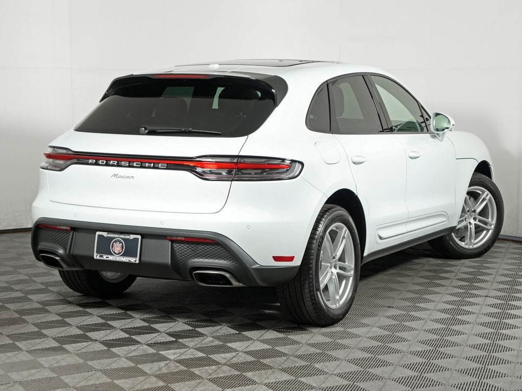 2026 Porsche Macan Base