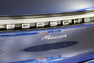 2025 Porsche Macan Base