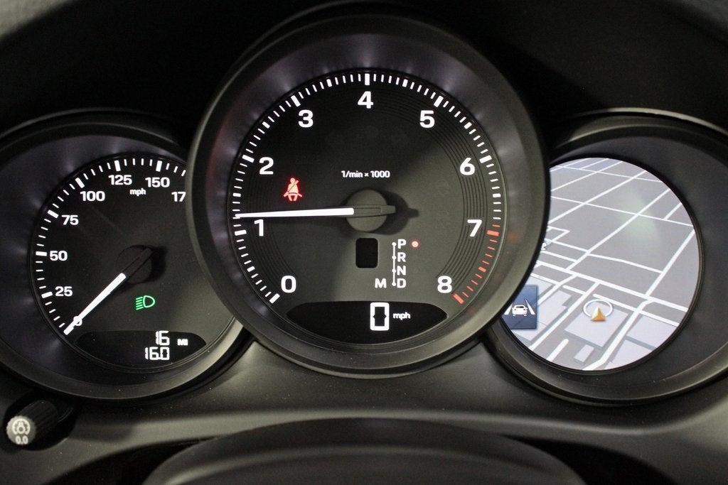 2025 Porsche Macan Base