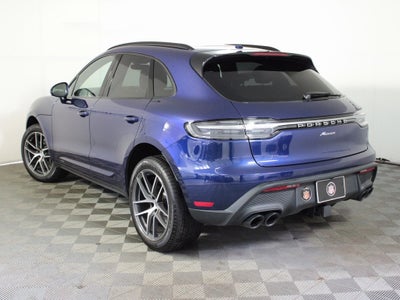 2025 Porsche Macan Base