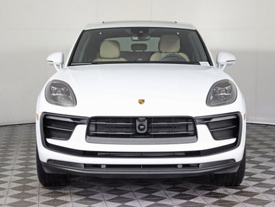 2025 Porsche Macan Base