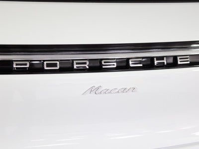 2026 Porsche Macan Base