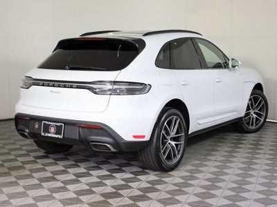 2026 Porsche Macan Base