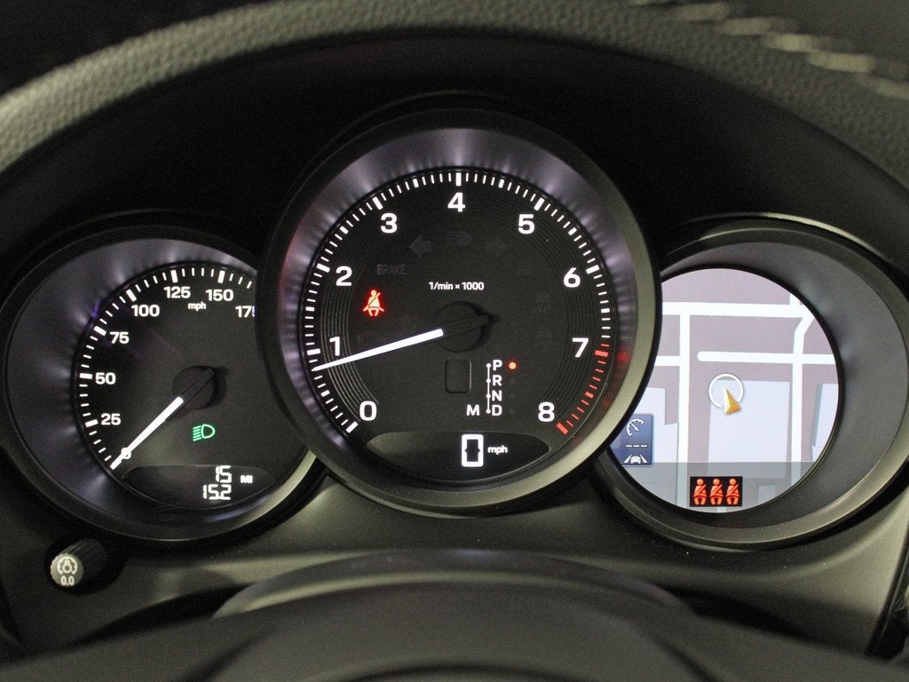 2026 Porsche Macan Base