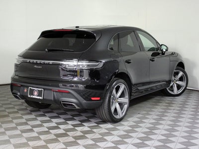 2026 Porsche Macan Base