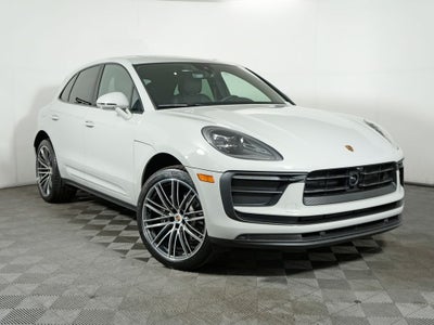 2026 Porsche Macan Base