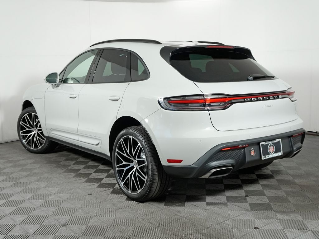 2026 Porsche Macan Base