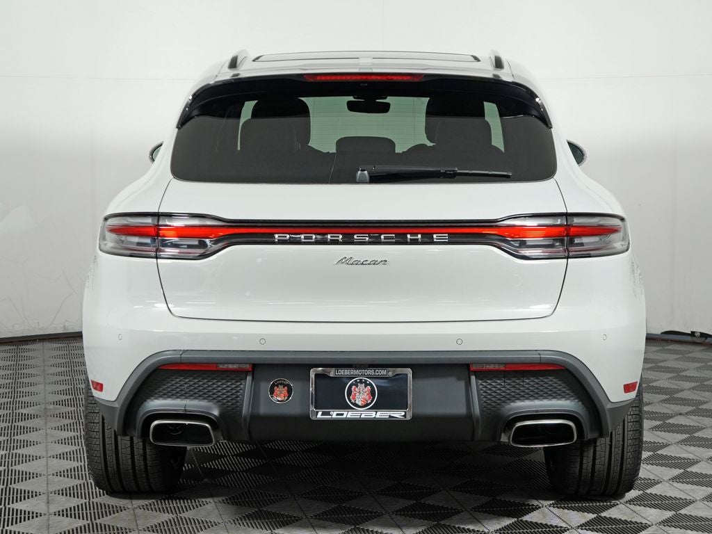 2026 Porsche Macan Base